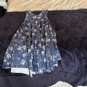 Blue floral dress, girls size